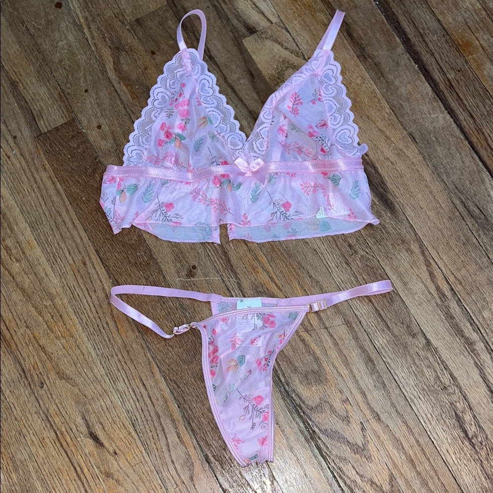 Sheer Floral Lace and mesh open back bralette set- Pink